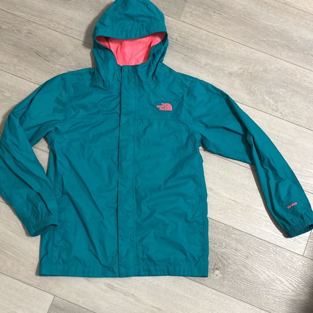 The North Face , Girls XL (18) , hyvent , lightweight rain jacket. - Picture 3 of 5
